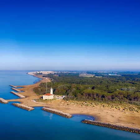 Modern Seafront Flat With Stunning Views Apartment *